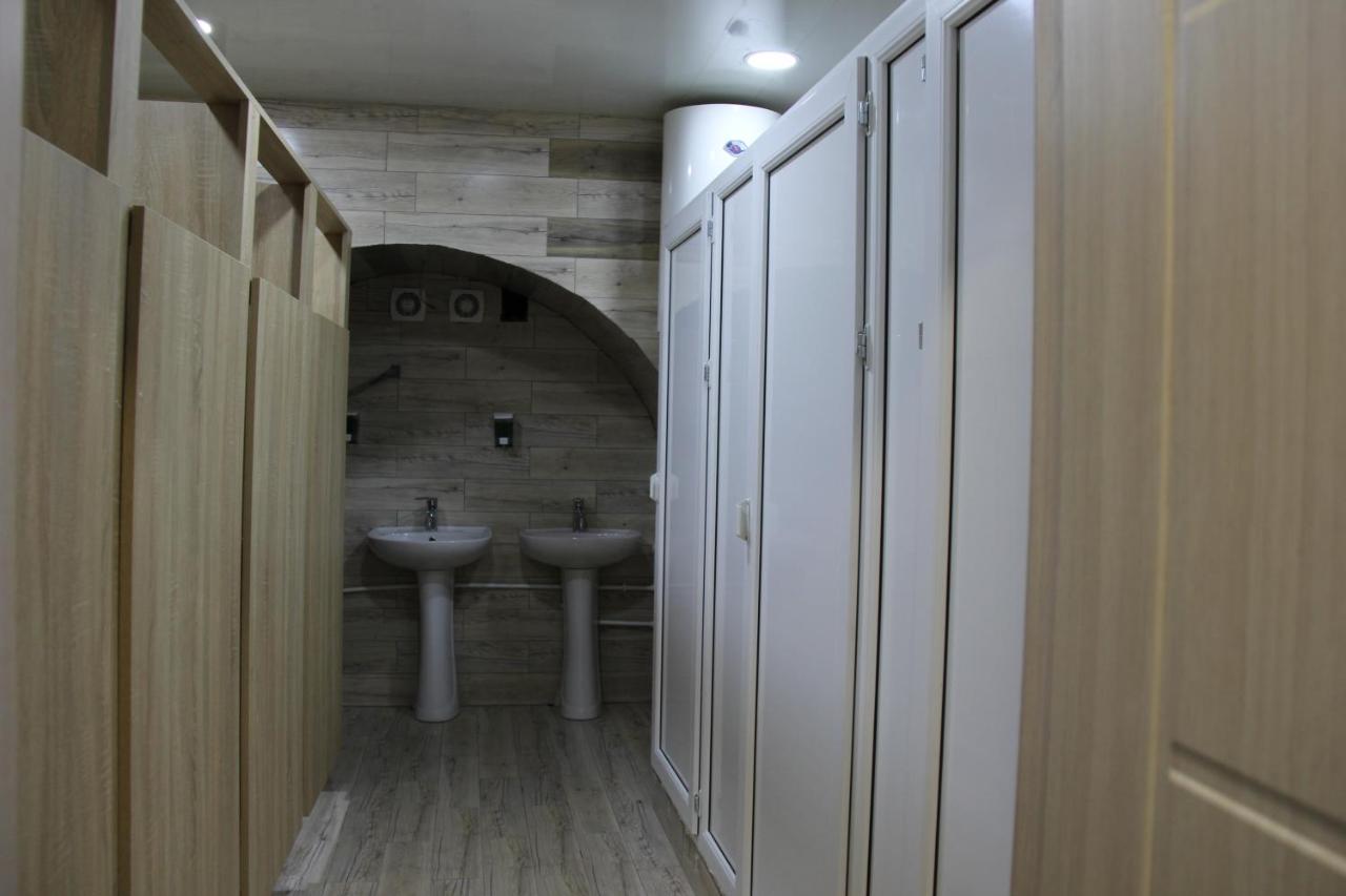 Blossom Hostel Updated ! Обновлено !!! City Center! Perfect Order!!! Snow-White Bed Linen!!! Идеальный Порядок!!! Белоснежное Постельное Белье!!! Центр Города !!! Тбілісі Екстер'єр фото